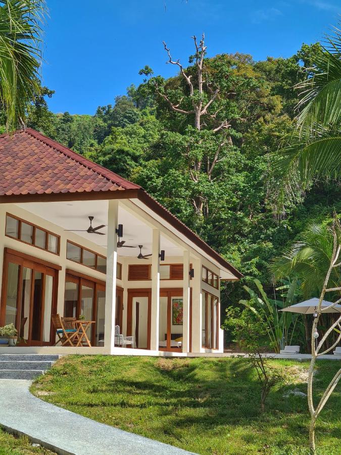 Villa Meranti - Spacious Private Pool Villa Pantai Cenang (Langkawi) Exterior foto