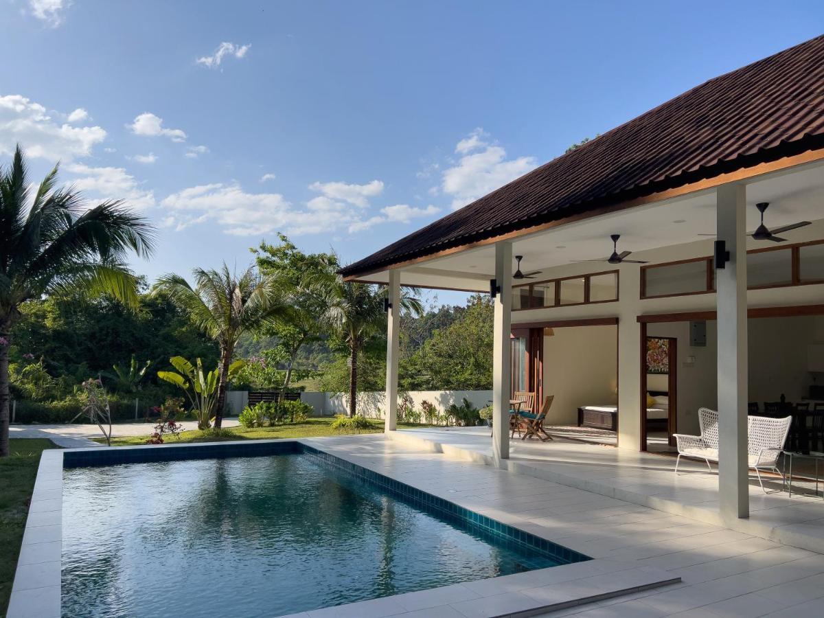 Villa Meranti - Spacious Private Pool Villa Pantai Cenang (Langkawi) Exterior foto